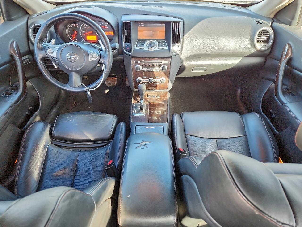 2011 NISSAN MAXIMA S photo 8