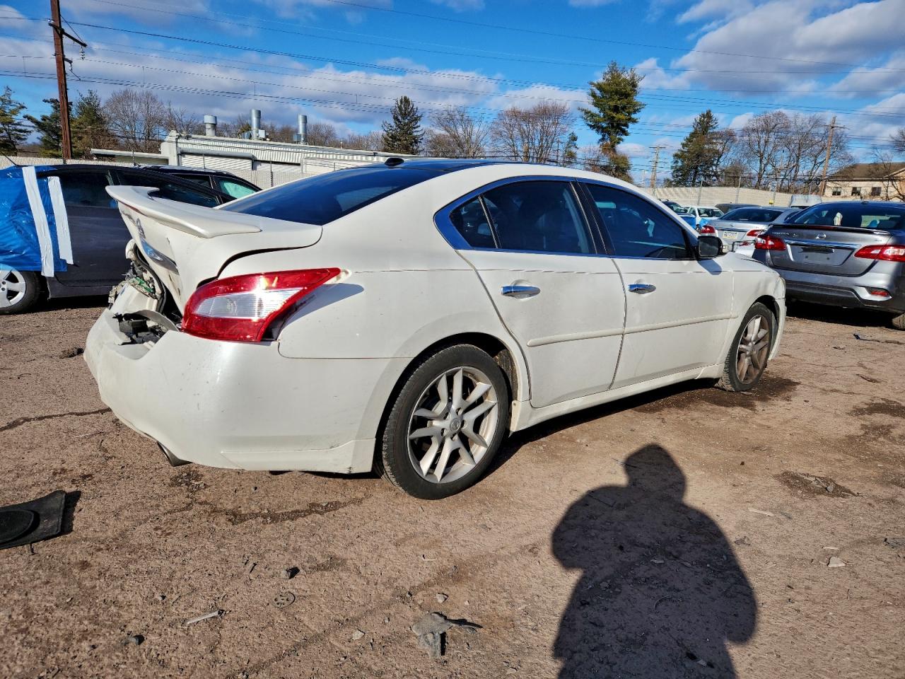 2011 NISSAN MAXIMA S photo 3