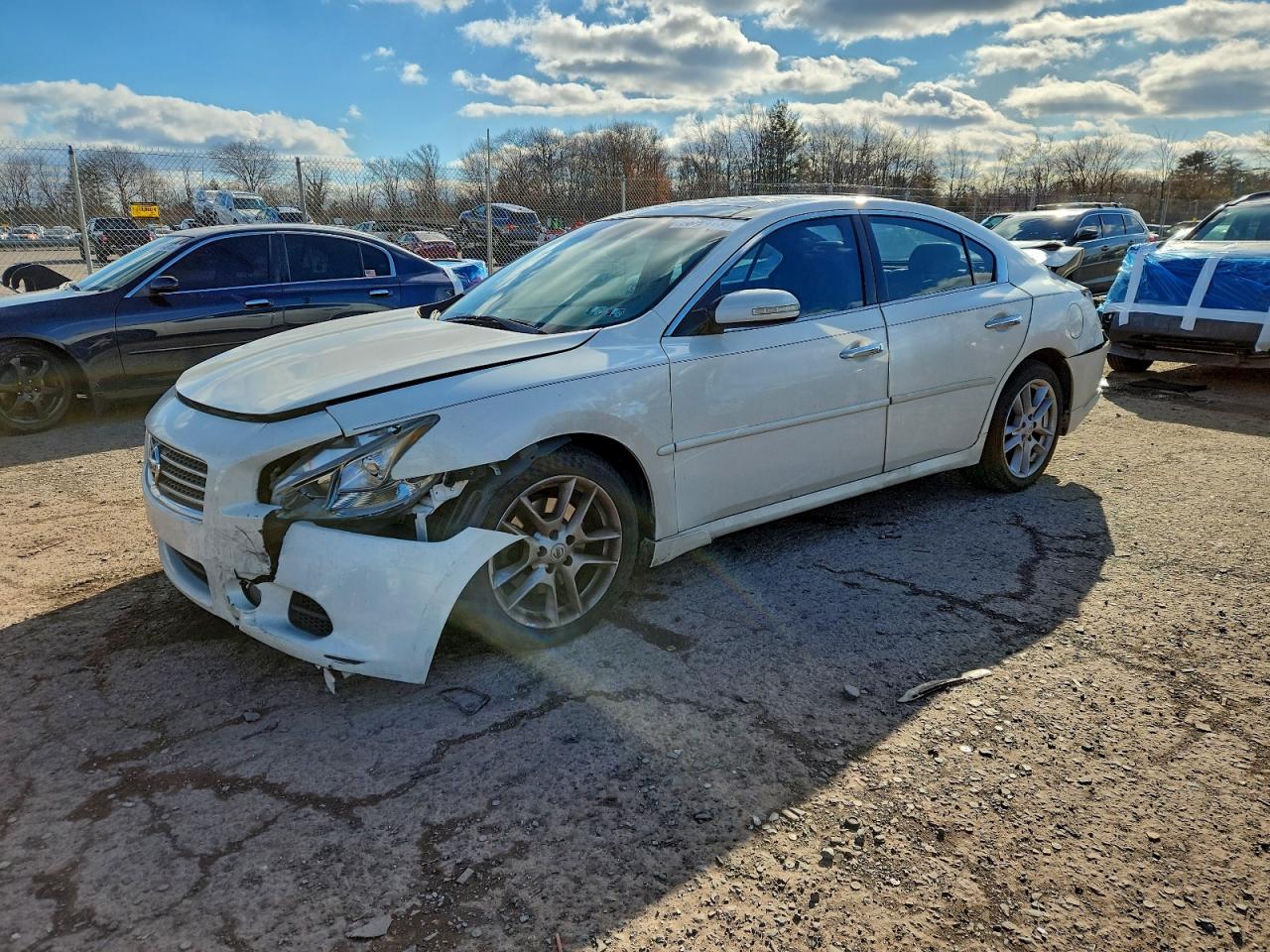 2011 NISSAN MAXIMA