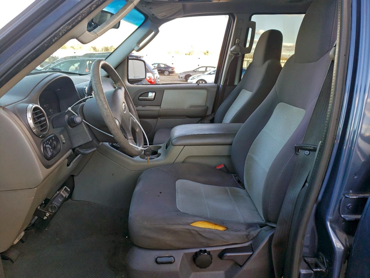 2004 FORD EXPEDITION XLT photo 7