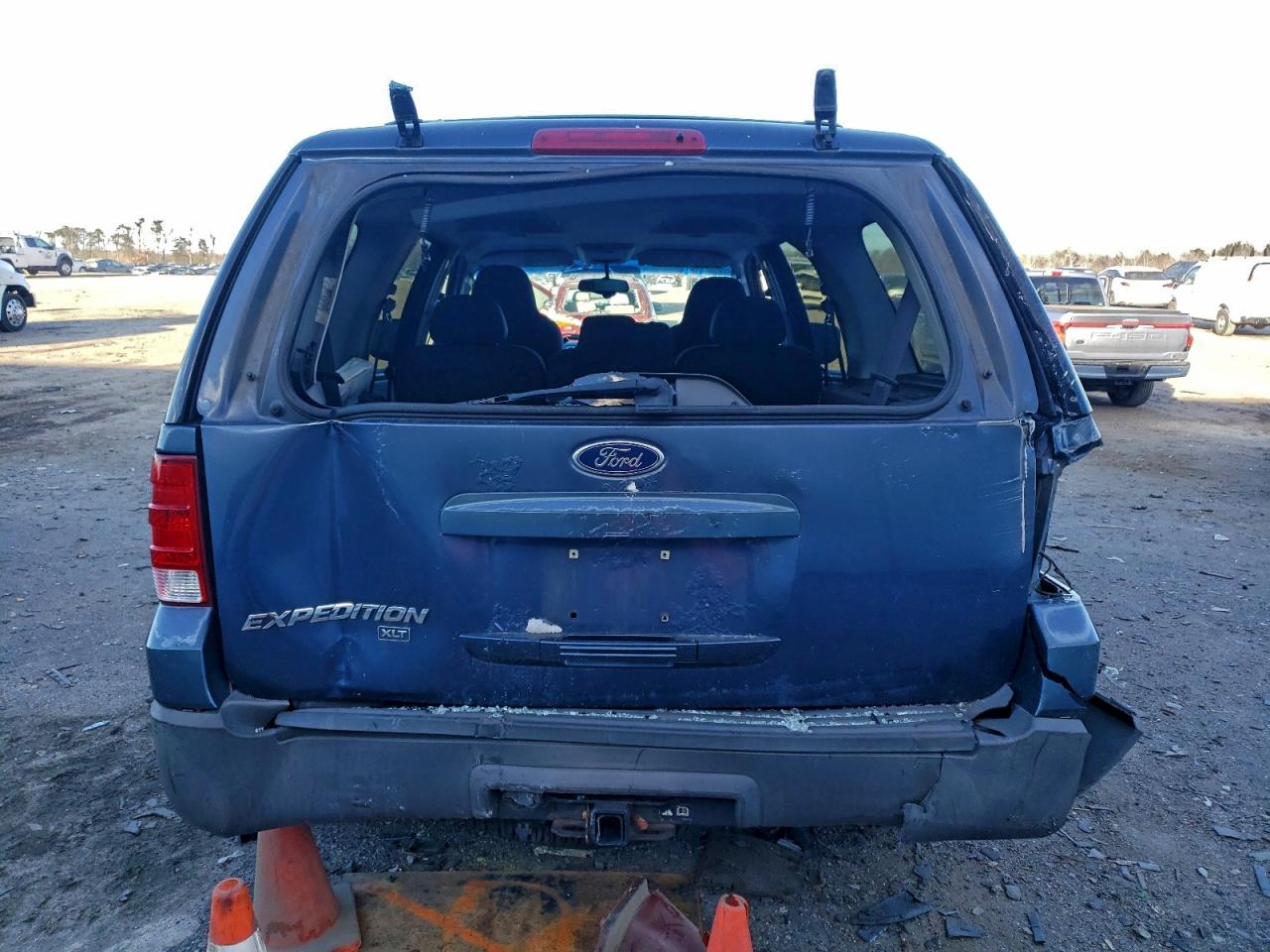 2004 FORD EXPEDITION XLT photo 6