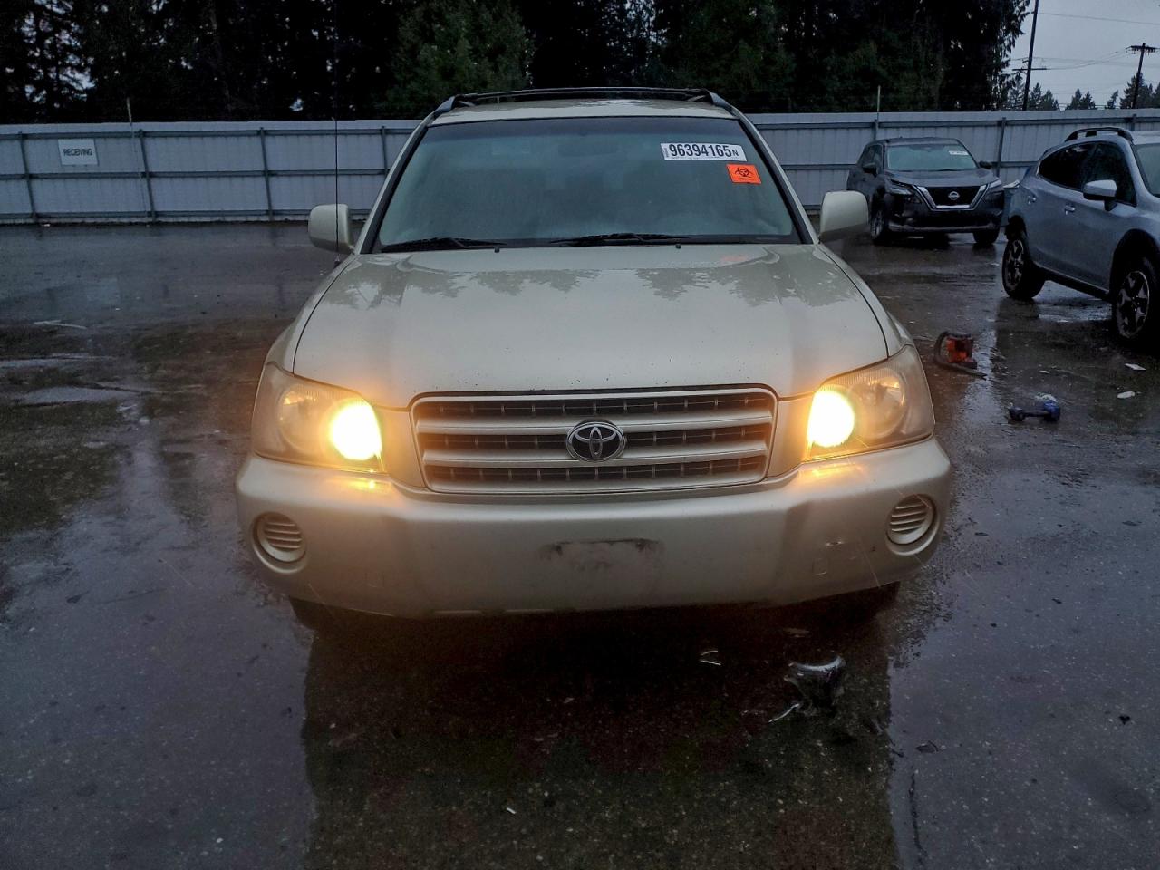 2003 TOYOTA HIGHLANDER LIMITED photo 9