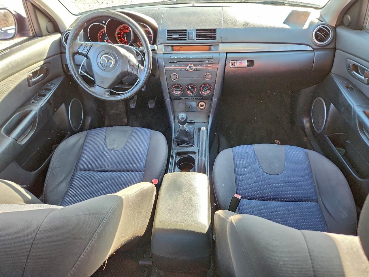 2004 MAZDA 3 HATCHBACK photo 8