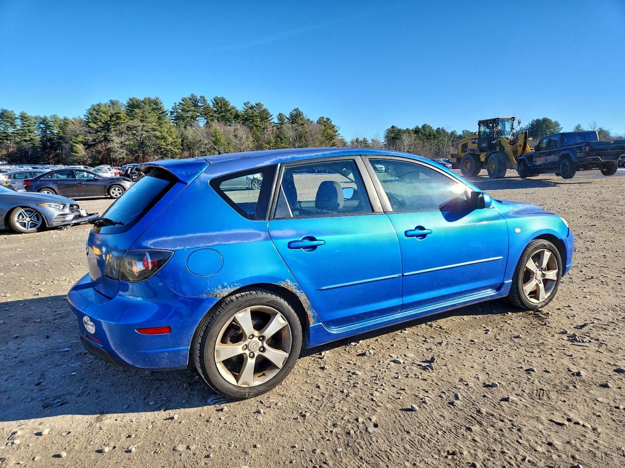 2004 MAZDA 3 HATCHBACK photo 3