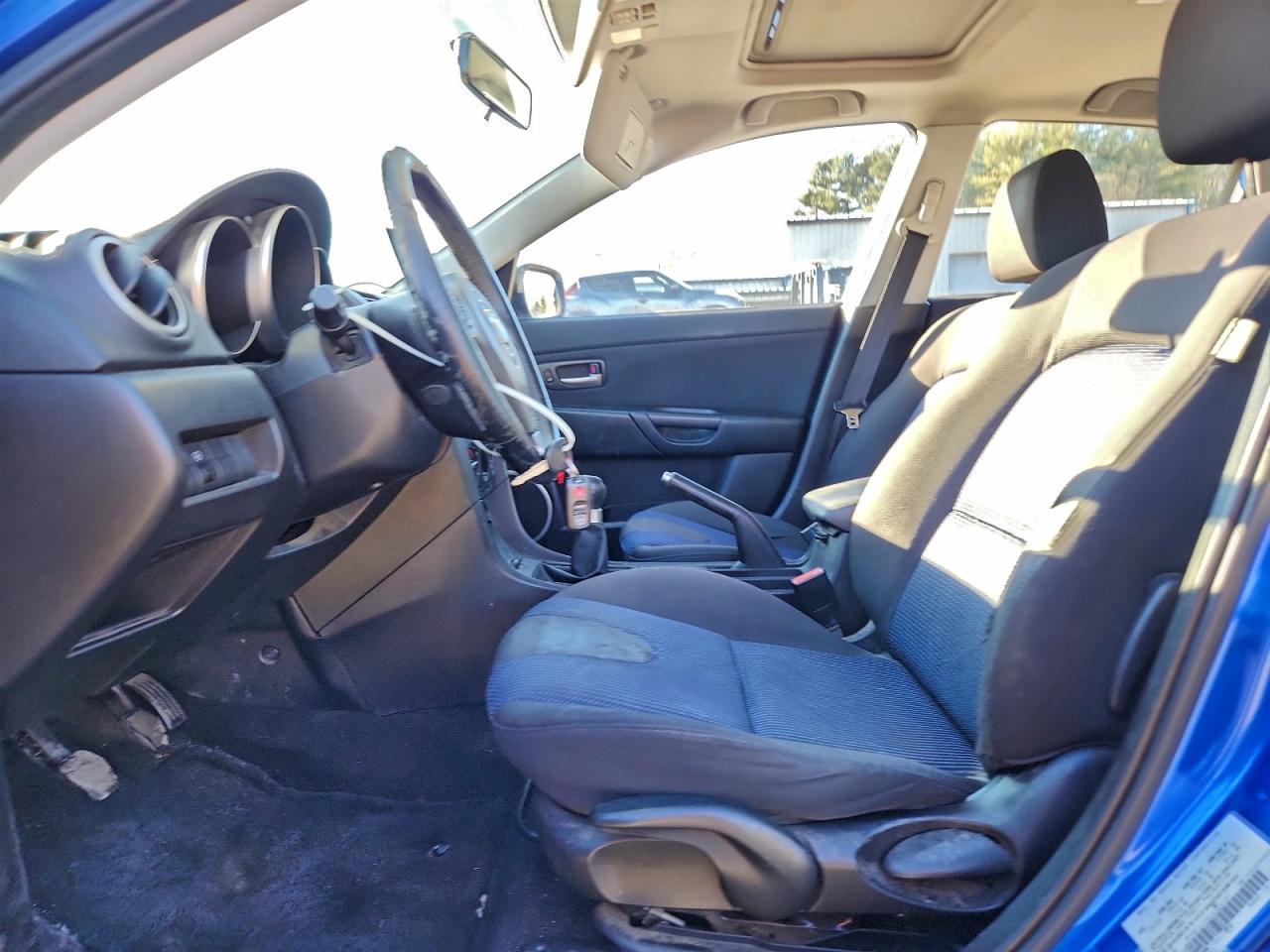 2004 MAZDA 3 HATCHBACK photo 7