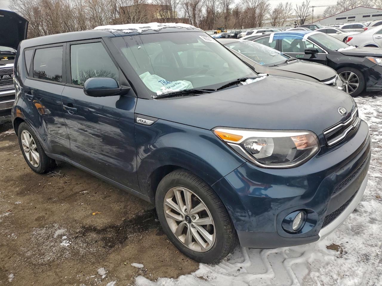 2017 KIA SOUL + photo 4