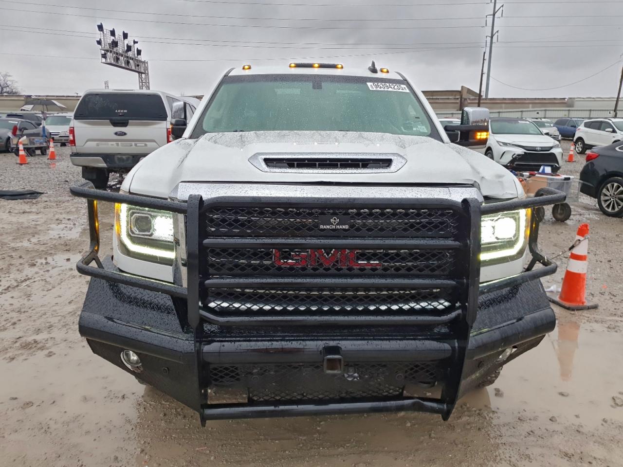 2017 GMC SIERRA K3500 SLT photo 5