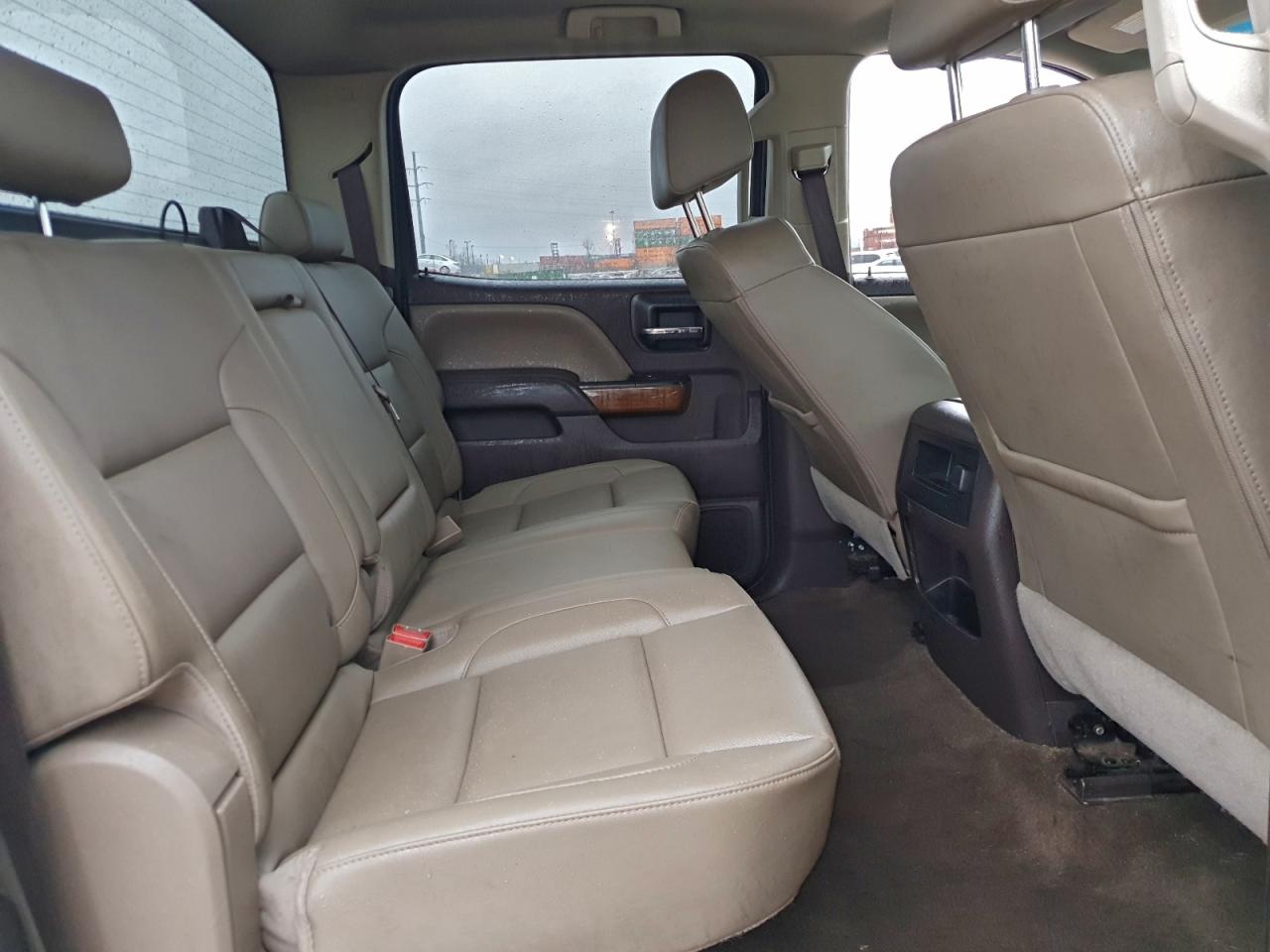 2017 GMC SIERRA K3500 SLT photo 11