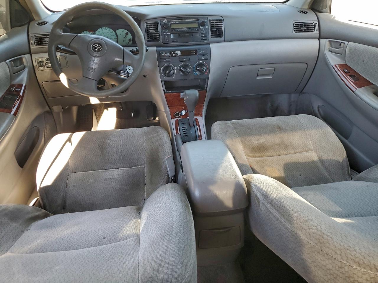 2004 TOYOTA COROLLA CE photo 8