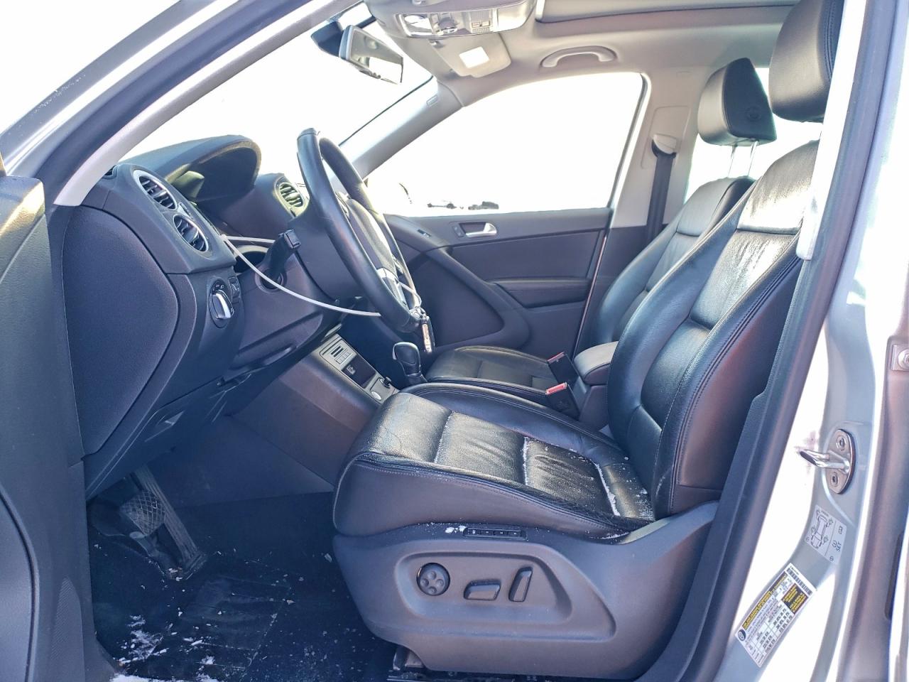 2017 VOLKSWAGEN TIGUAN SPORT photo 7
