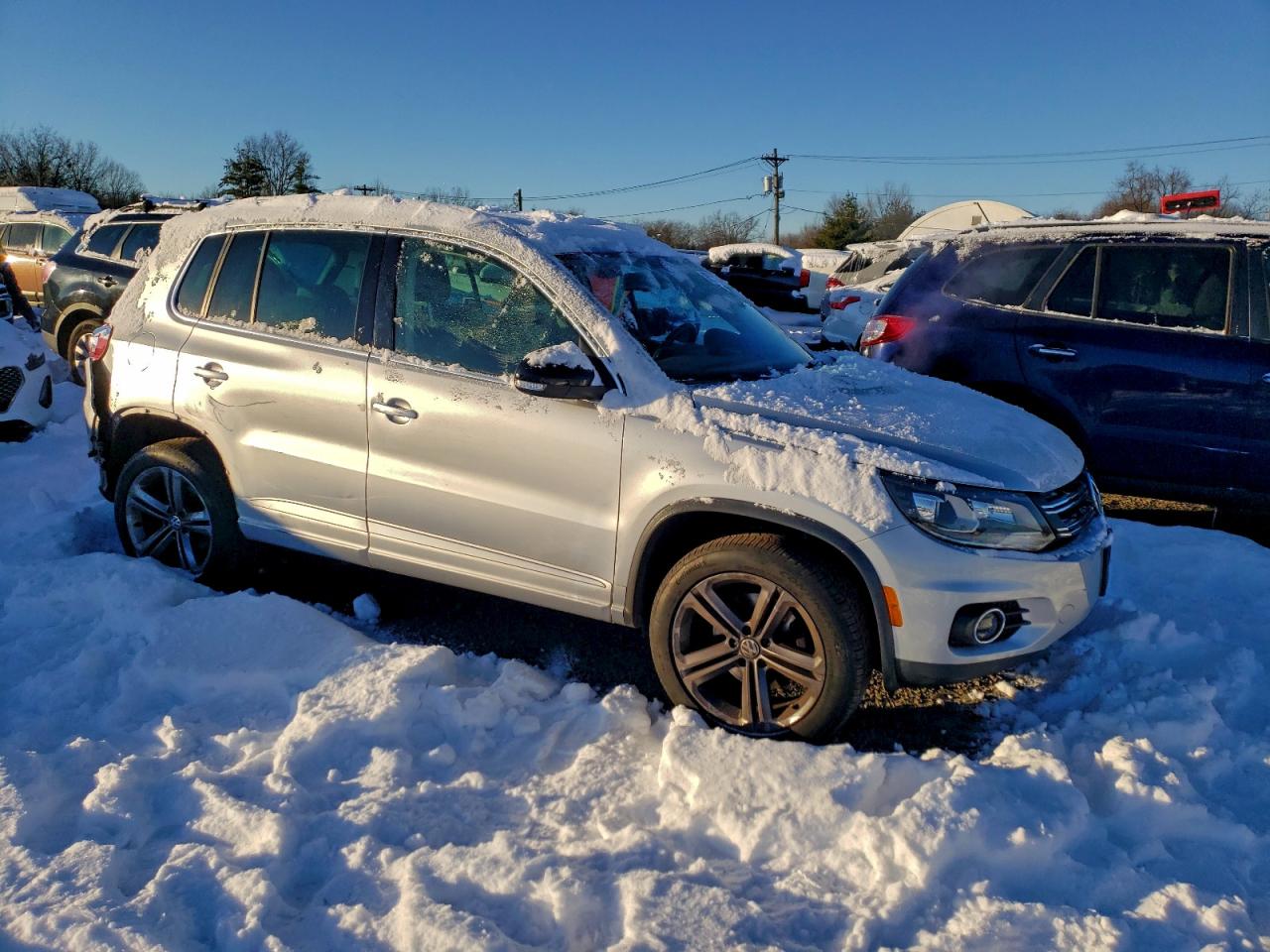 2017 VOLKSWAGEN TIGUAN SPORT photo 4