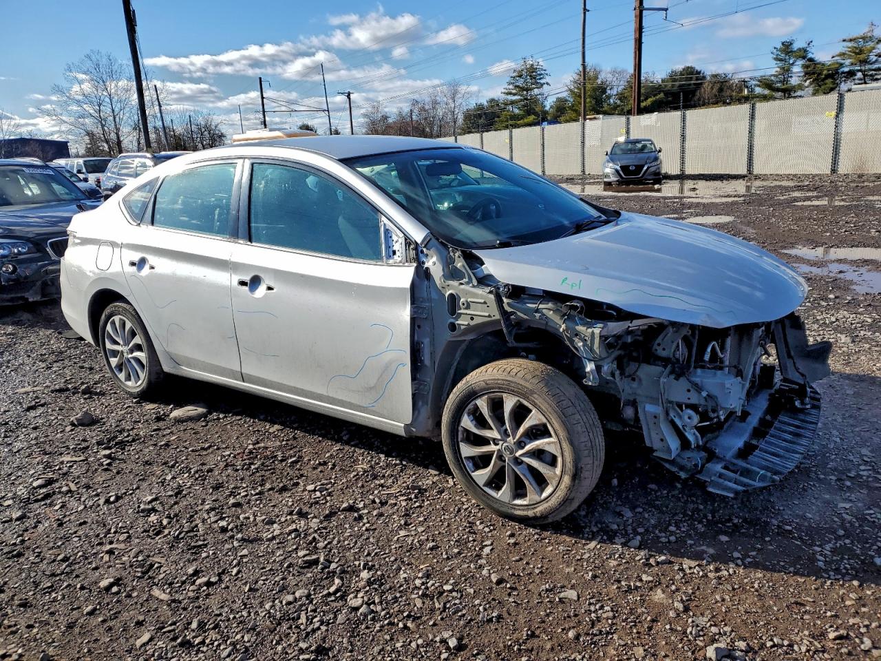 2019 NISSAN SENTRA S photo 4