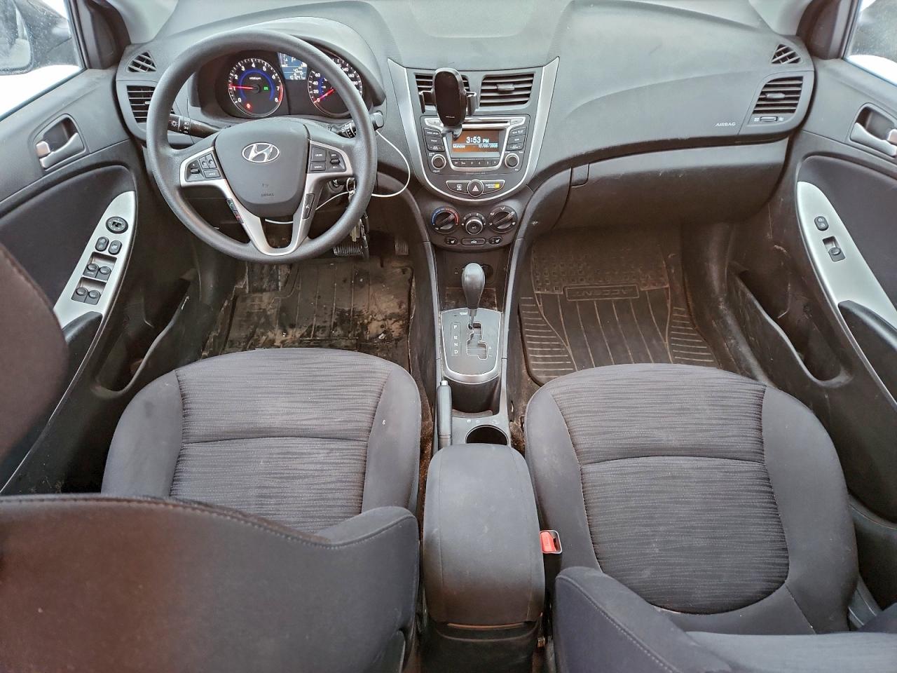 2017 HYUNDAI ACCENT SE photo 8