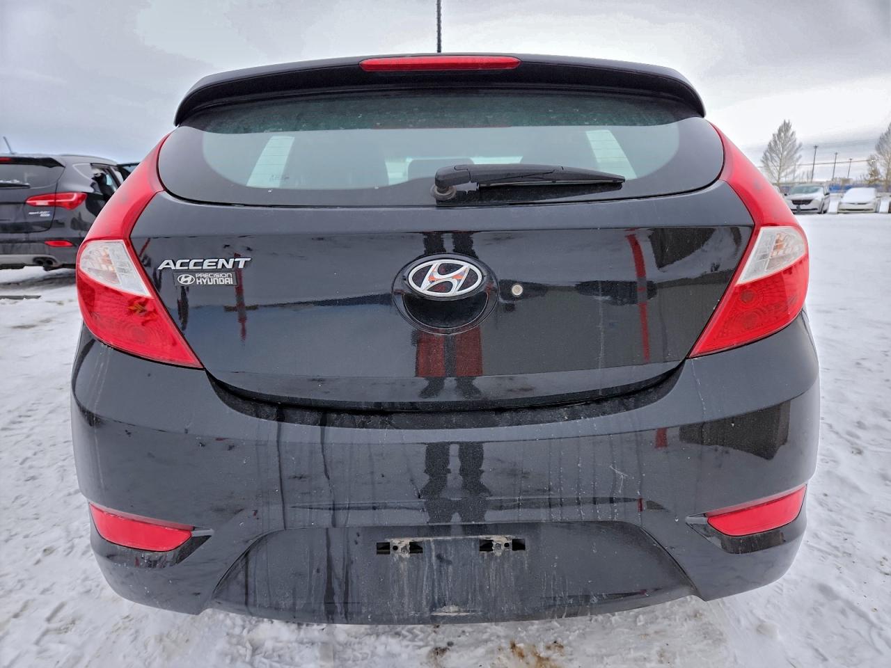 2017 HYUNDAI ACCENT SE photo 6