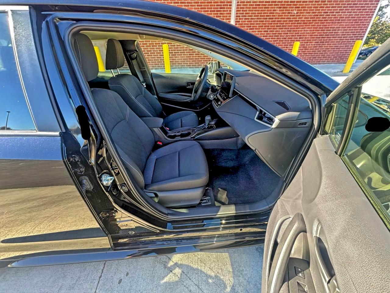 2024 TOYOTA COROLLA LE photo 5