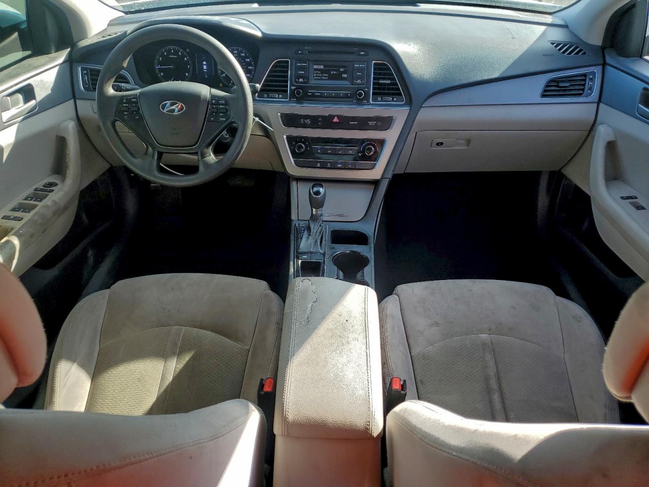 2017 HYUNDAI SONATA SE photo 8