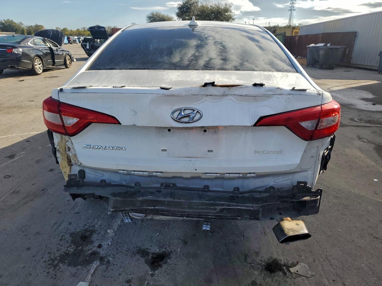 2017 HYUNDAI SONATA SE photo 6