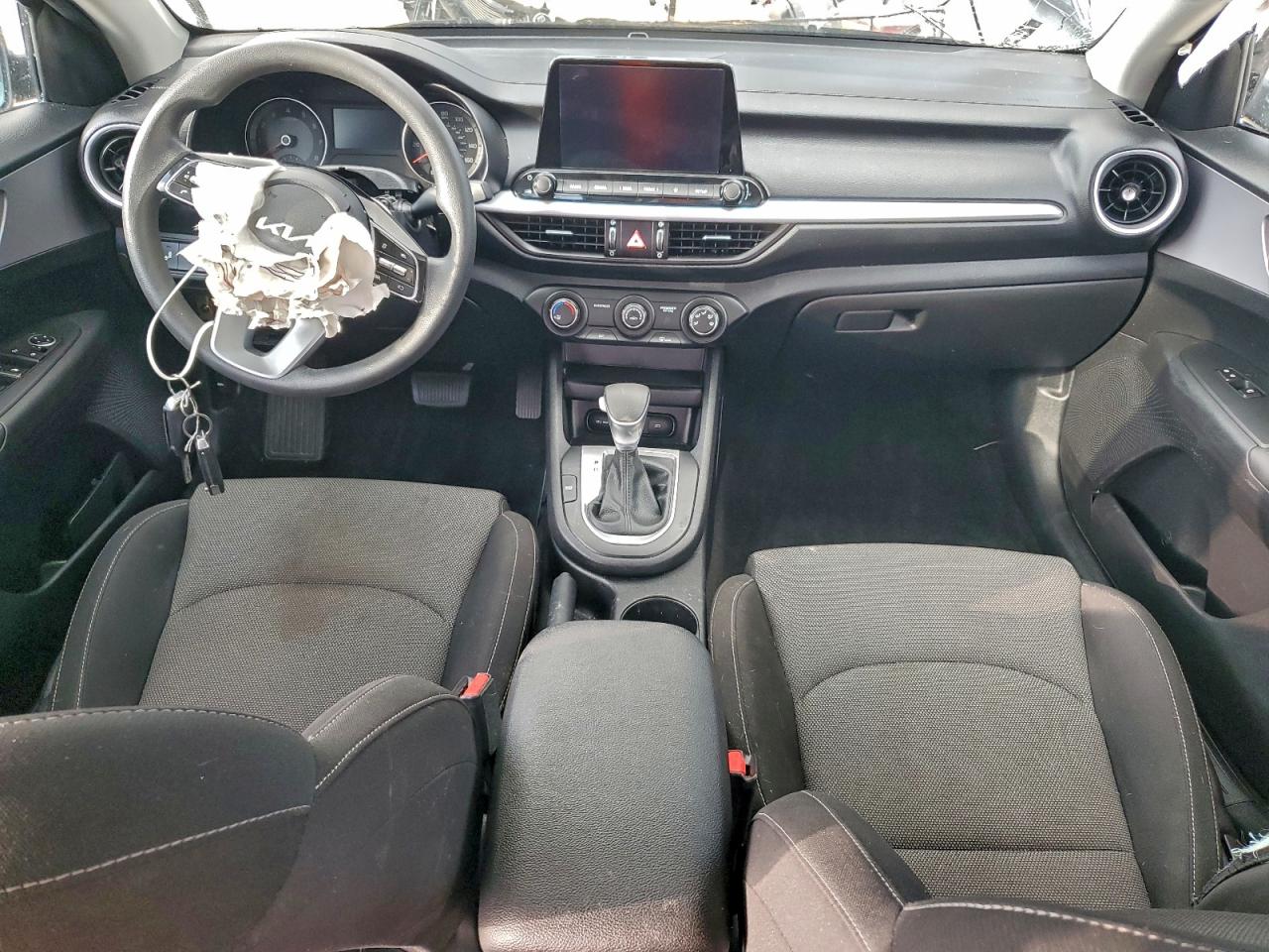2024 KIA FORTE LXS photo 8