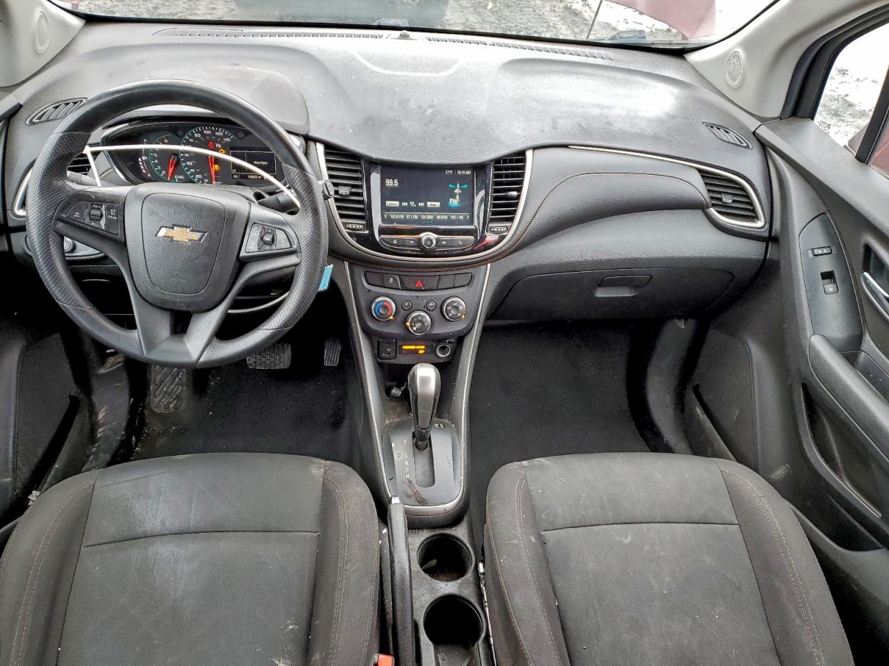 2017 CHEVROLET TRAX 1LT photo 8