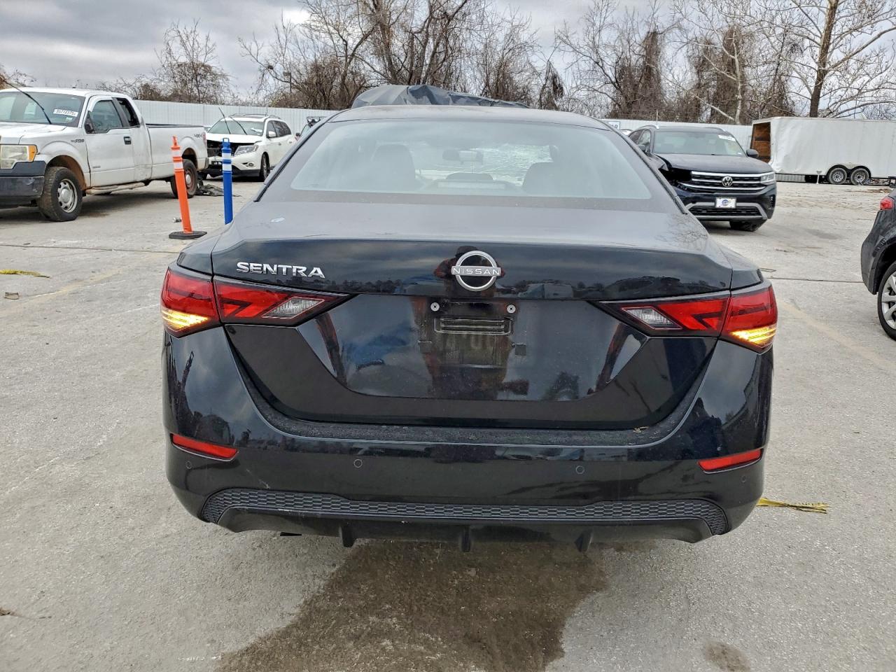 2025 NISSAN SENTRA S photo 6