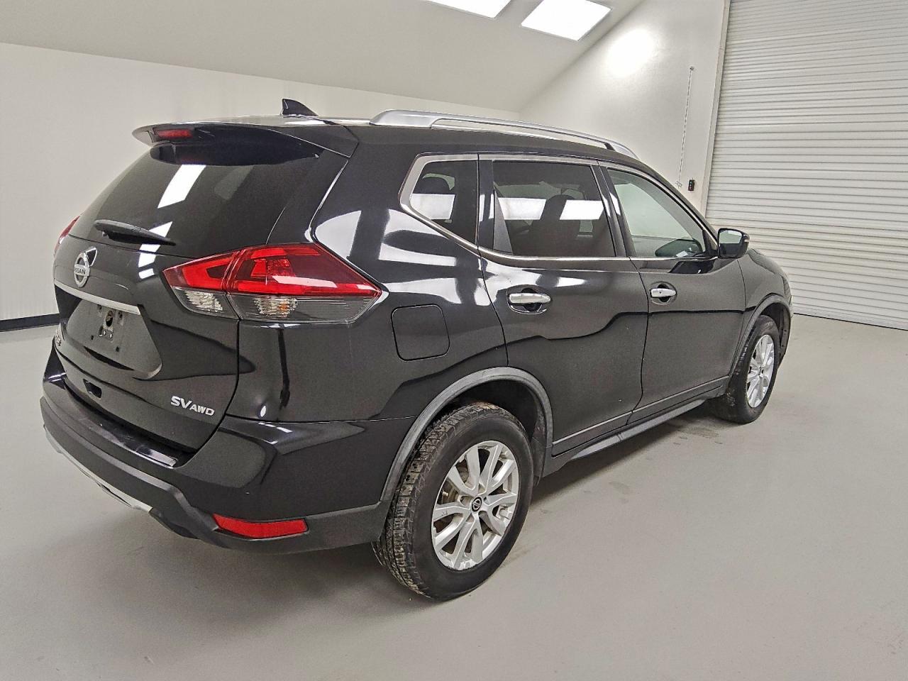 2018 NISSAN ROGUE S photo 3