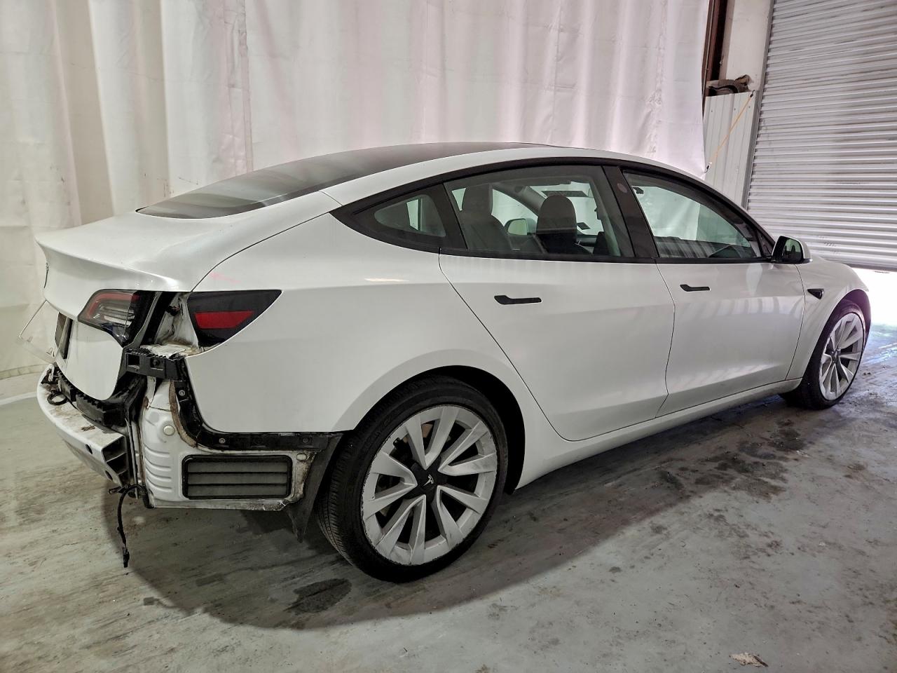 2022 TESLA MODEL 3 photo 3