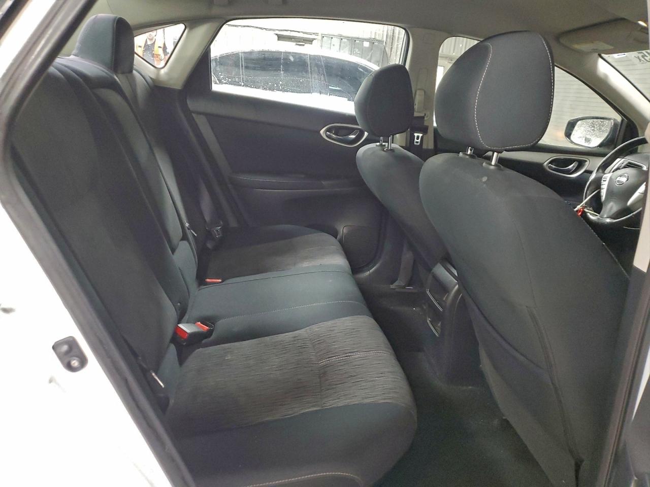 2015 NISSAN SENTRA S photo 10