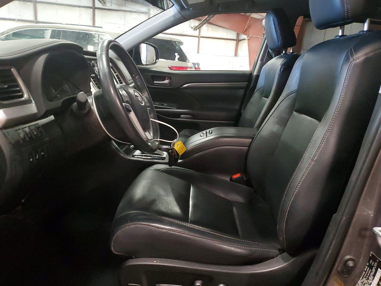 2019 TOYOTA HIGHLANDER LIMITED PLATINUM photo 7
