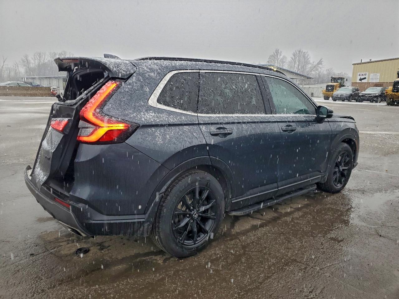 2024 HONDA CR-V SPORT photo 3