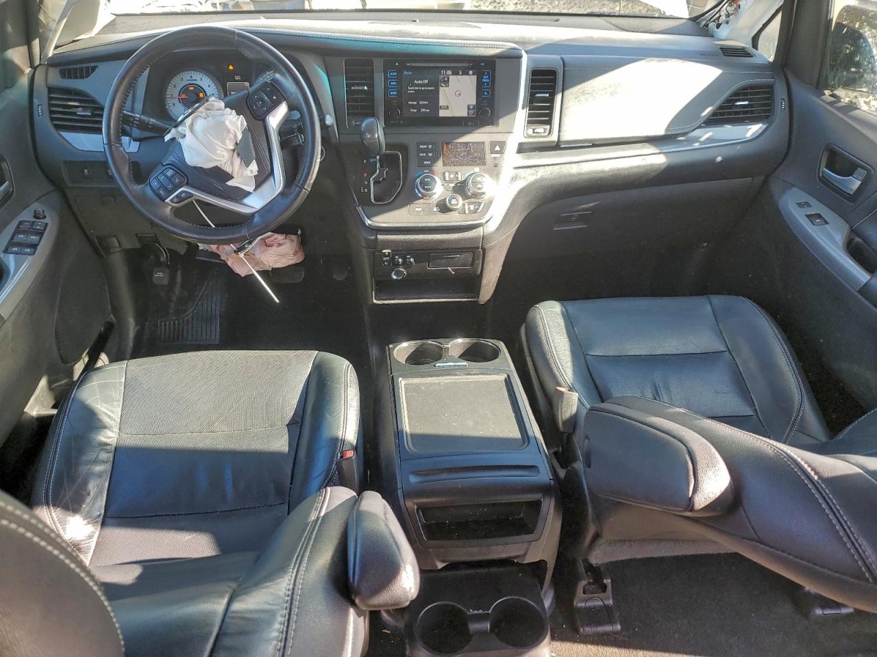 2015 TOYOTA SIENNA SPORT photo 8