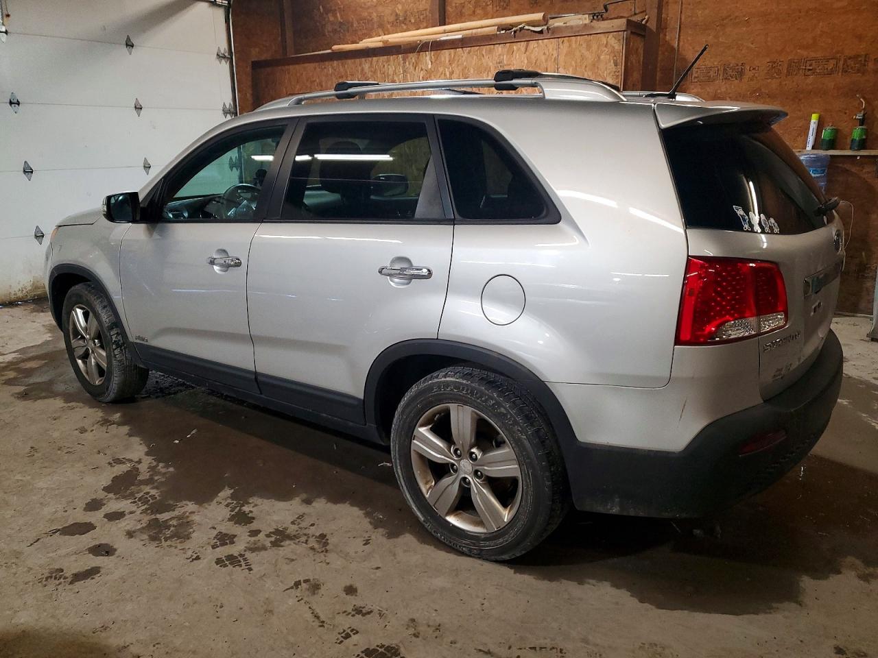 2012 KIA SORENTO EX photo 2