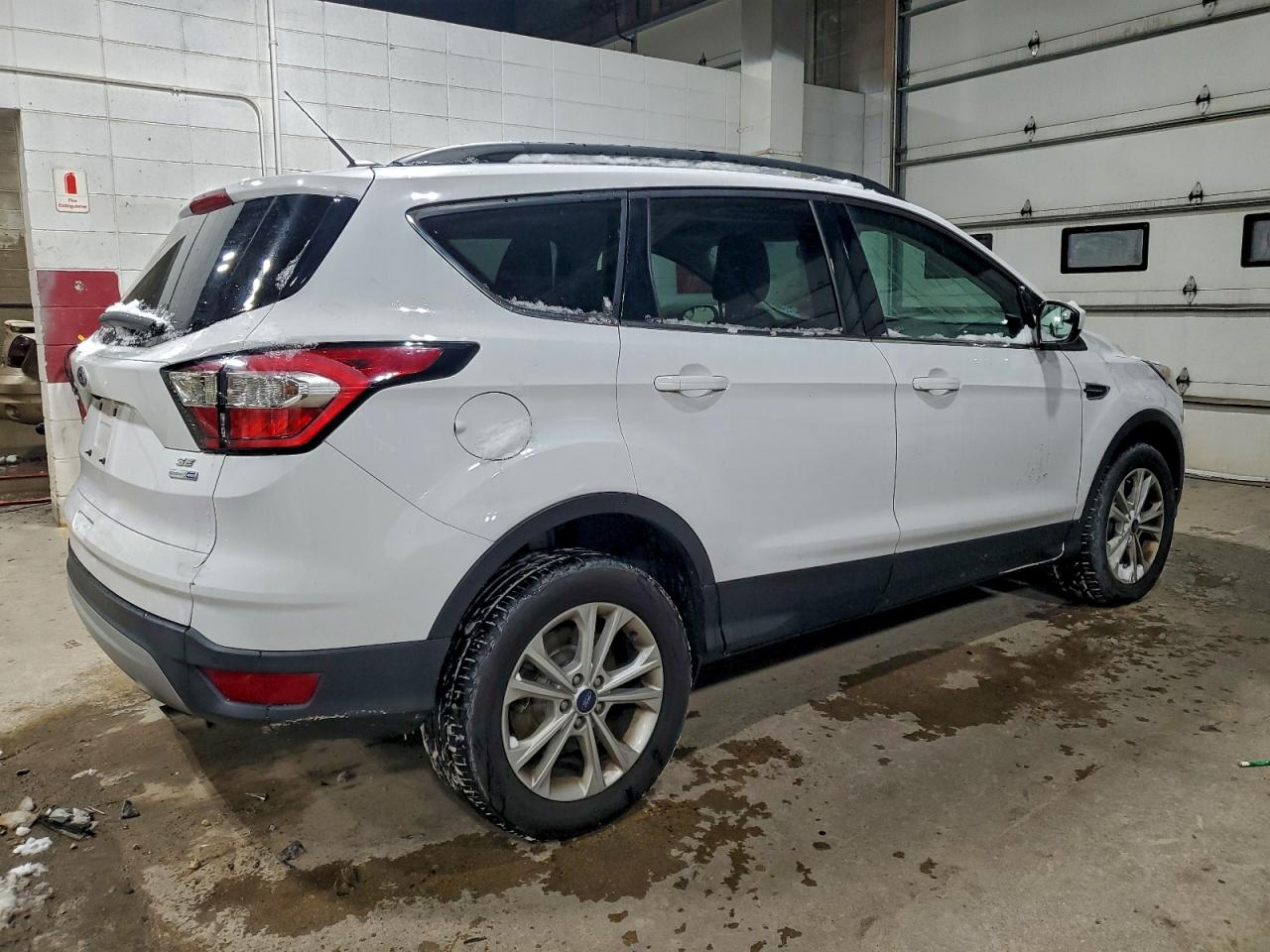 2018 FORD ESCAPE SE photo 3
