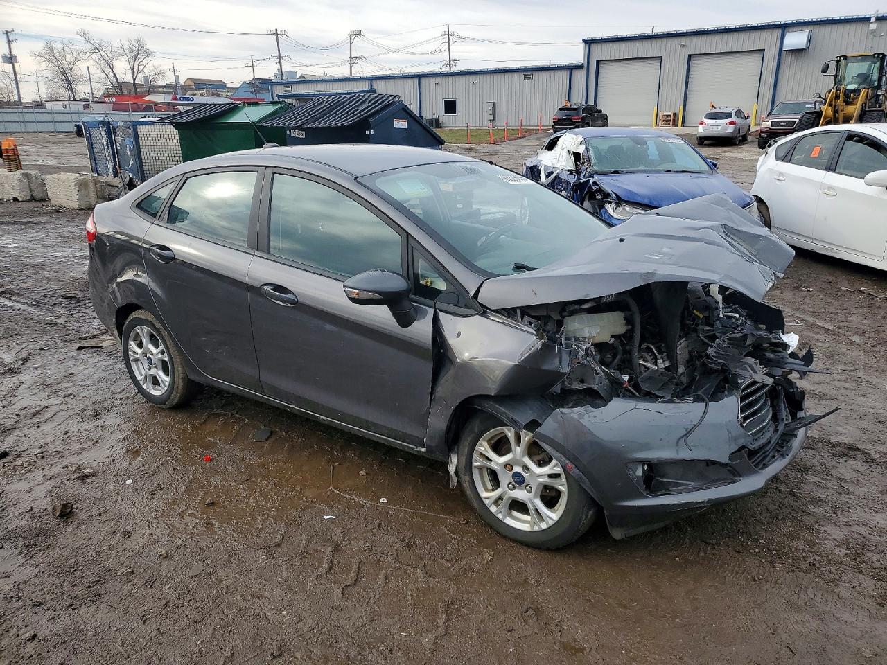 2015 FORD FIESTA SE photo 4
