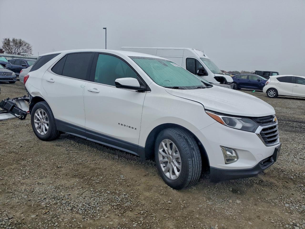 2020 CHEVROLET EQUINOX LT photo 4