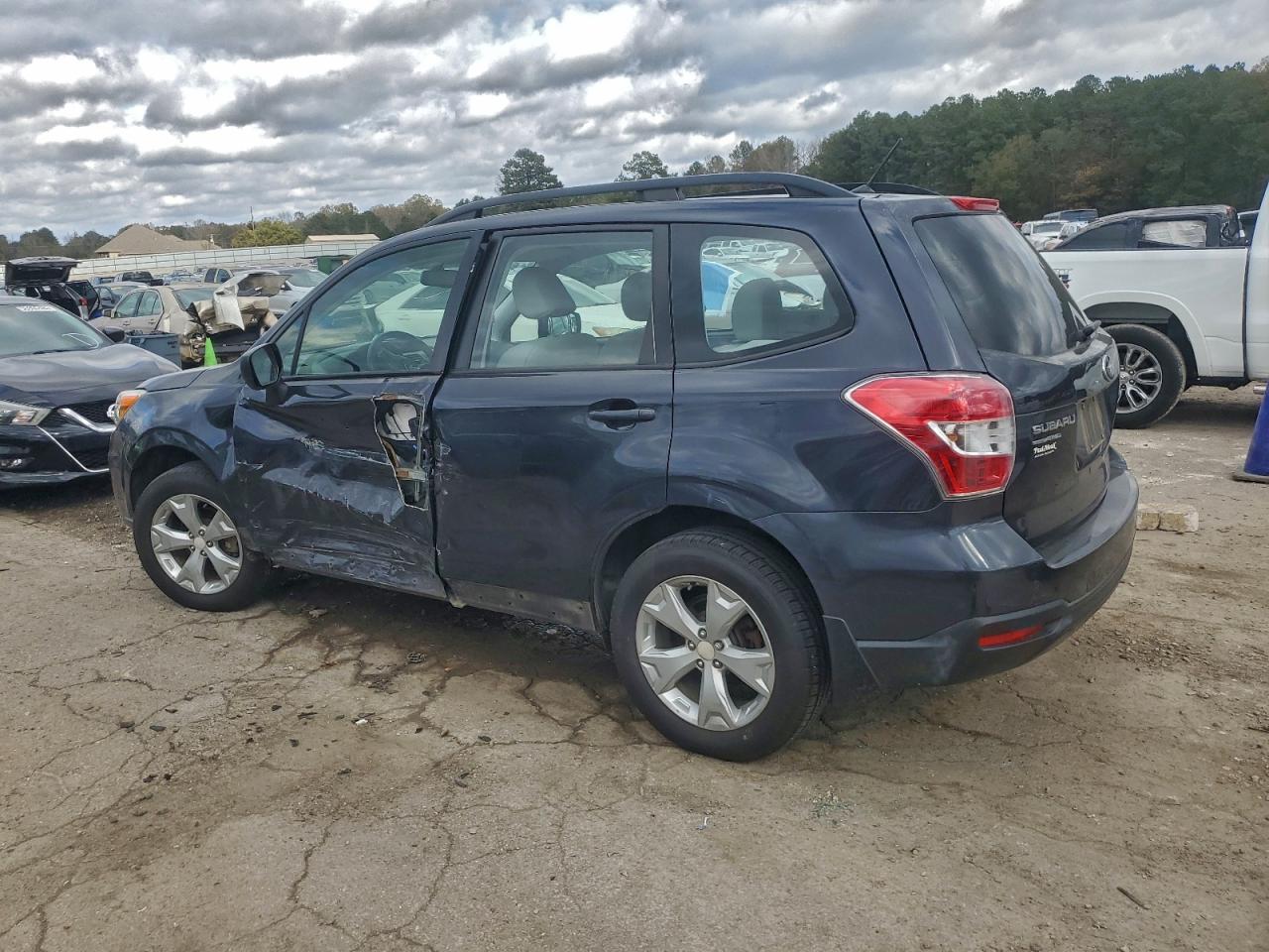 2015 SUBARU FORESTER 2.5I photo 2