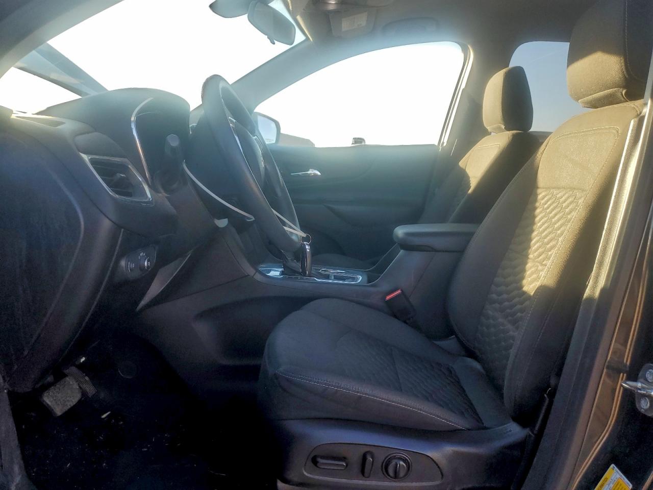 2019 CHEVROLET EQUINOX LT photo 7