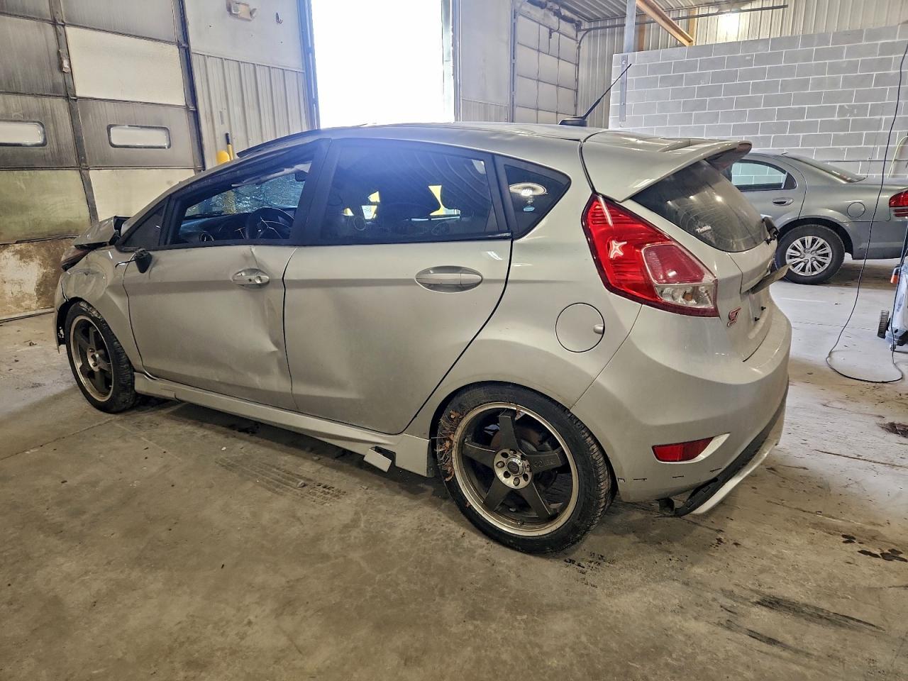 2015 FORD FIESTA ST photo 3