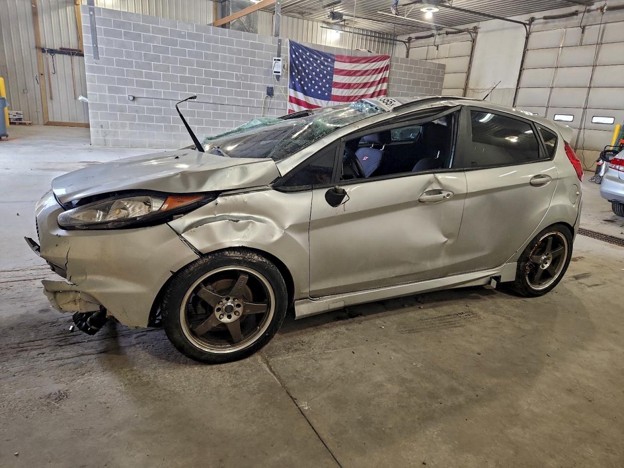 2015 FORD FIESTA