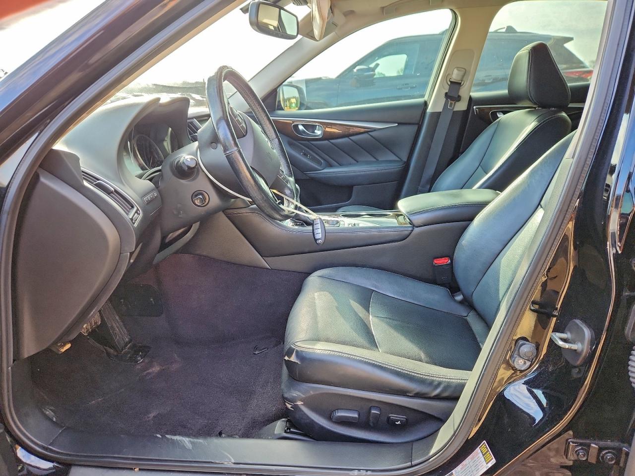 2015 INFINITI Q50 BASE photo 7