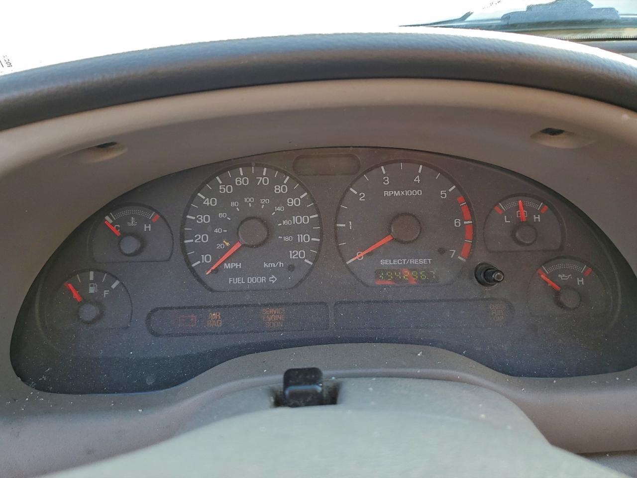 2004 FORD MUSTANG photo 9
