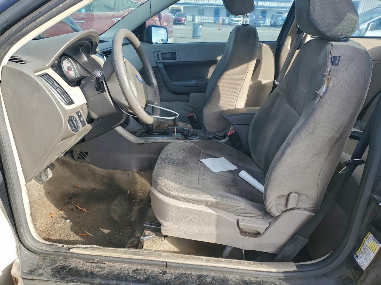 2008 FORD FOCUS SE photo 7