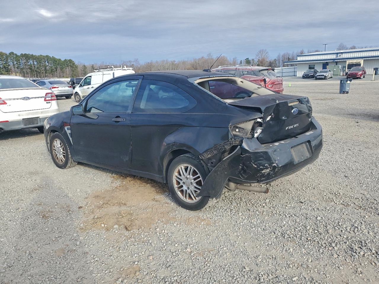 2008 FORD FOCUS SE photo 2