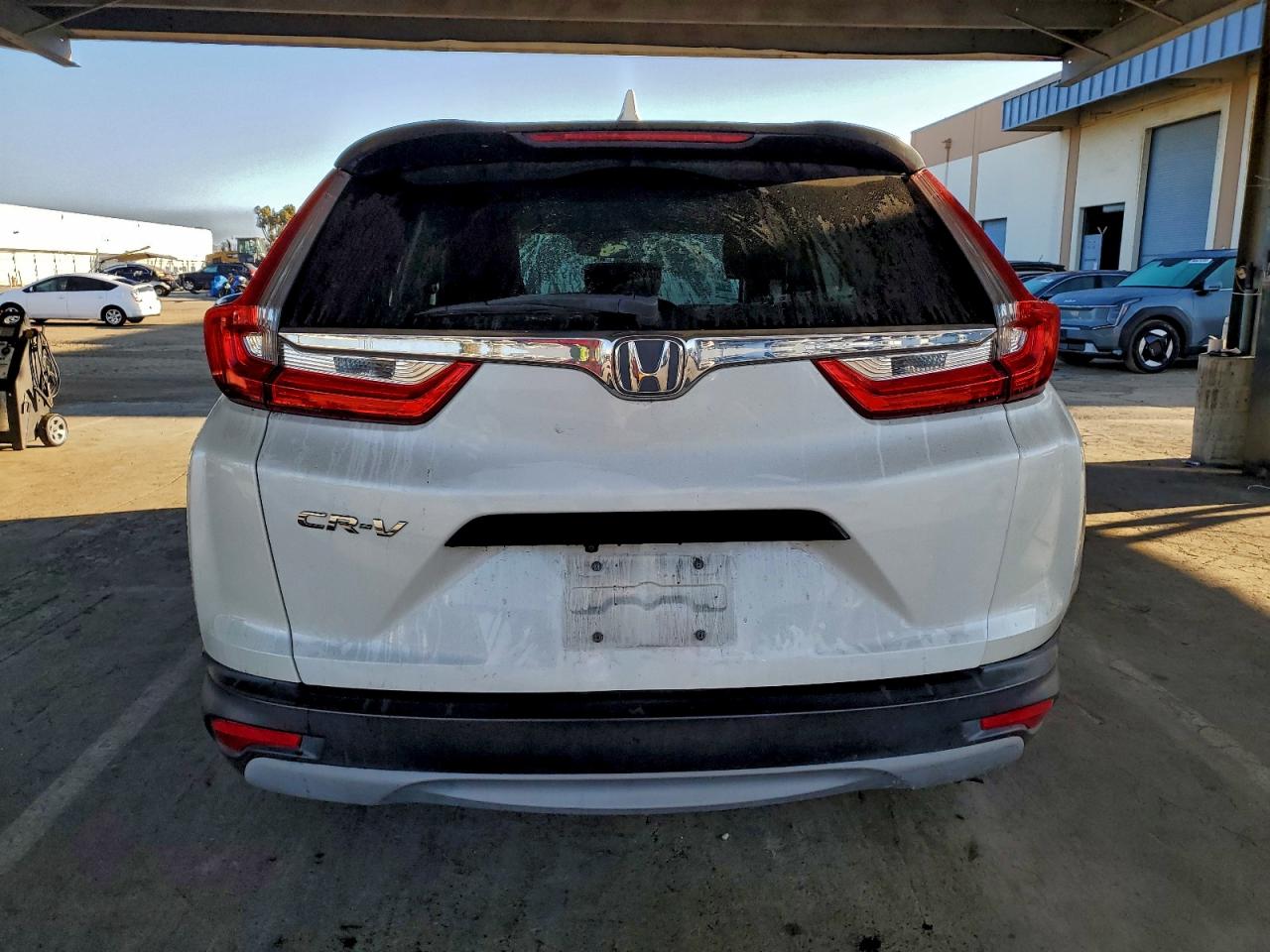 2017 HONDA CR-V LX photo 6