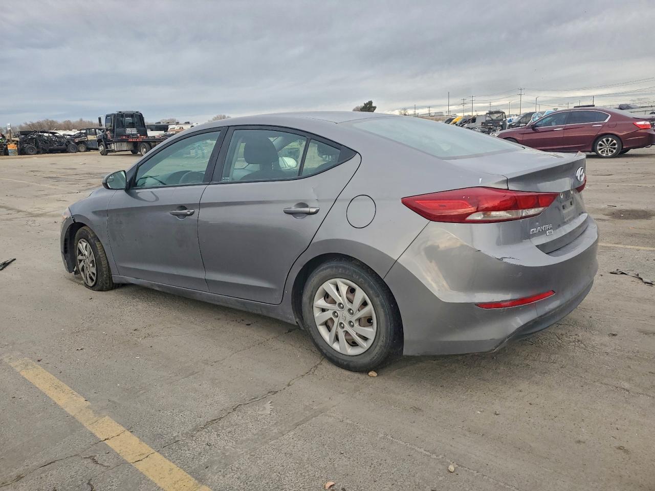 2018 HYUNDAI ELANTRA SE photo 3