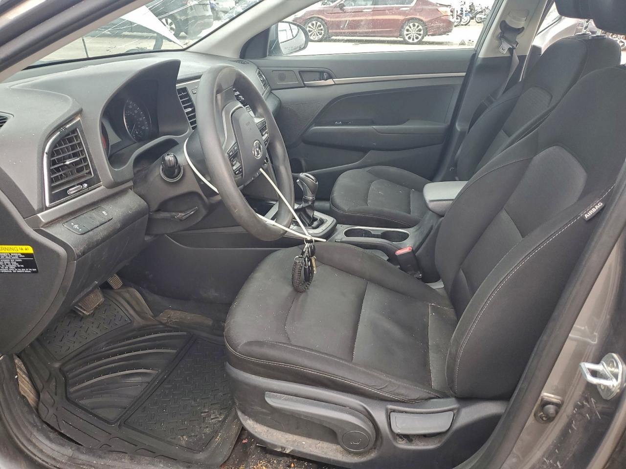 2018 HYUNDAI ELANTRA SE photo 13