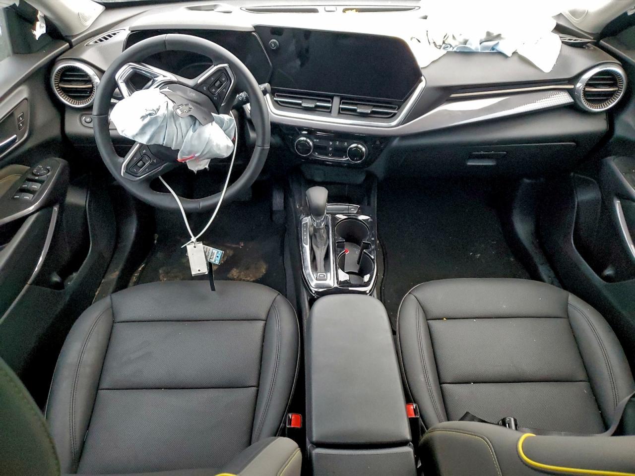 2025 CHEVROLET TRAX ACTIV photo 8