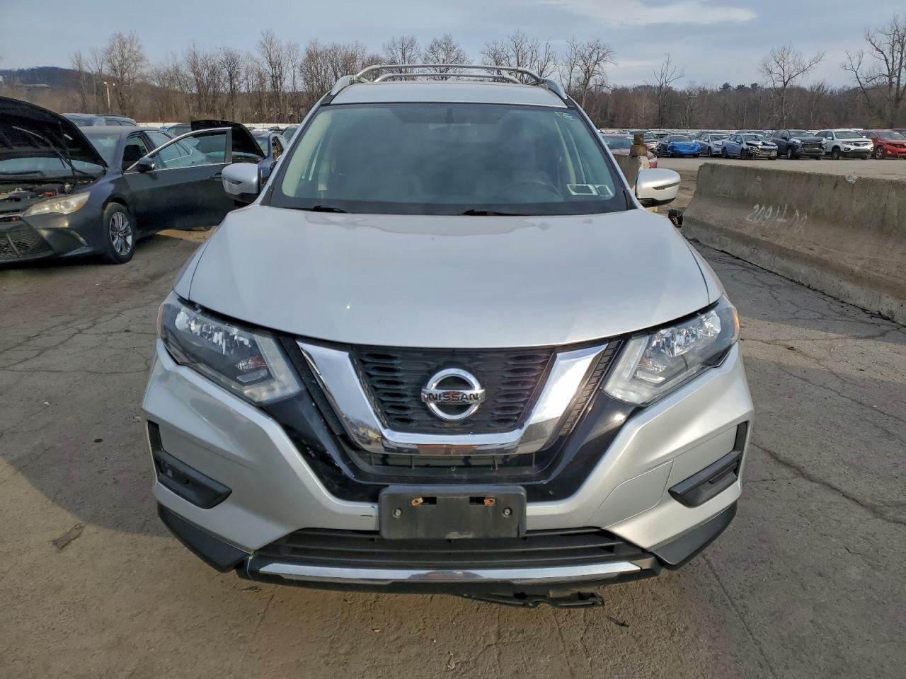 2017 NISSAN ROGUE S photo 5
