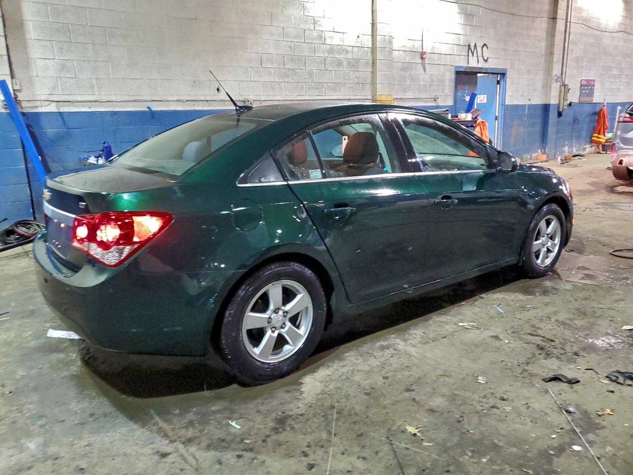 2014 CHEVROLET CRUZE LT photo 3