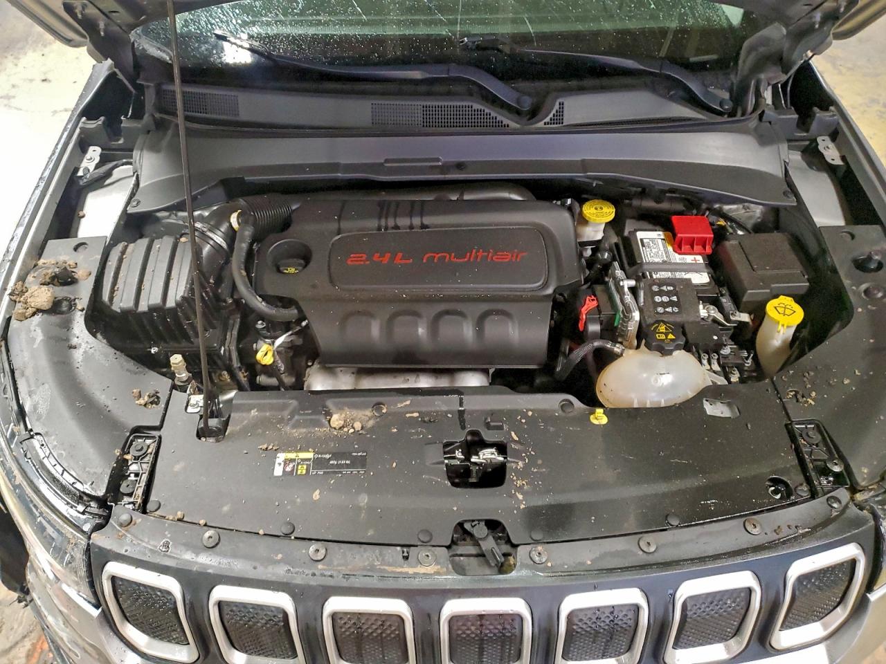 2022 JEEP COMPASS LATITUDE LUX photo 12