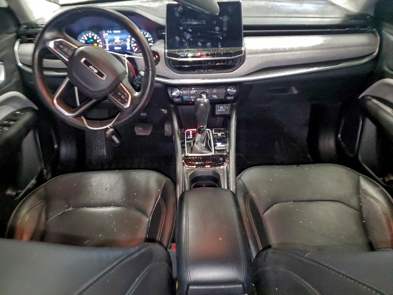 2022 JEEP COMPASS LATITUDE LUX photo 8